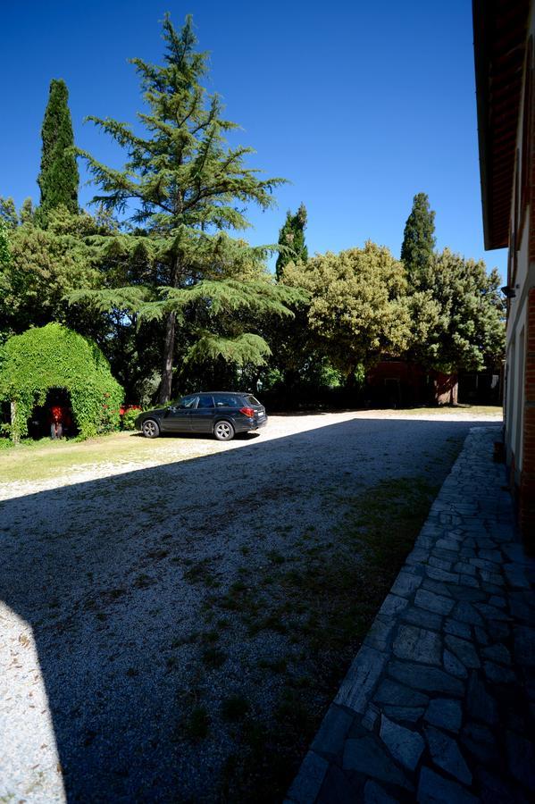 Гостевой дом La Spiga D'Oro Pozzo  Экстерьер фото